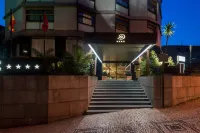 Hotel Dom Henrique - Downtown Hotels in 