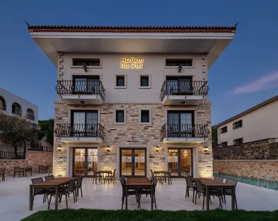 Atrium Taş Otel Hotels near Çeşme altinkum