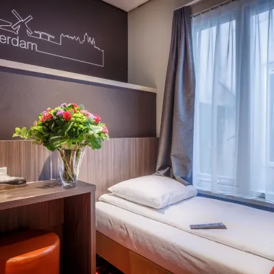 Mozart Hotel Hotels near National Pipe Museum