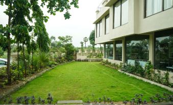Nest Beacon Resort Daman