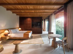 Rio Perdido Hotel & Thermal River