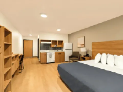 LivAway Suites Tri-Cities- Richland Hotels in Richland