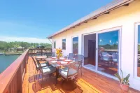 Coco View Canal Lot 18 Private Home 3 Bedroom Home Hotel di First Bight