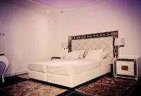 ラヤ ティチー のホテル