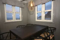 普立克海邊小屋酒店