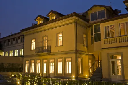 Hotel di Varese Отели рядом с достопримечательностью «Stazione di Varese»