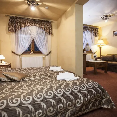 Hotel Dwór Karolówka