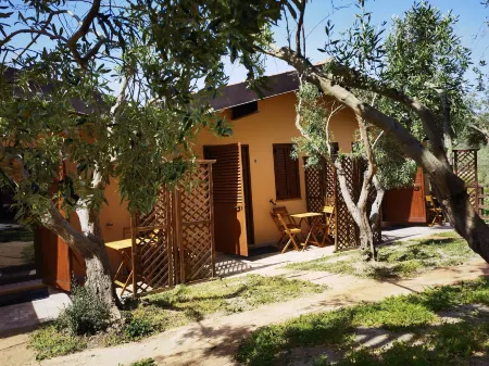 La Corte Degli Ulivi - Albergo Rurale Отели в г. S'archittu Cuglieri