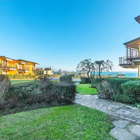 Oliveto Al Porto 4 Apartment by Wonderful Italy