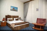 Port Hotel Baku Các khách sạn gần Fountains Square