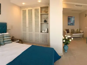 King Maron Wellness Beach Hotel