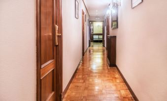 Hotel Castellano I