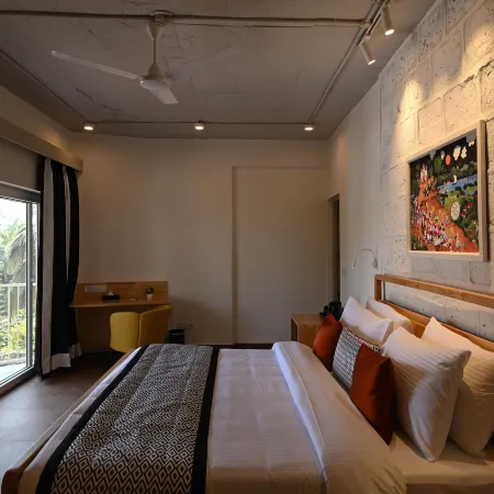 Bedzzz Xclusiv Morjim, Goa by Leisure Hotels