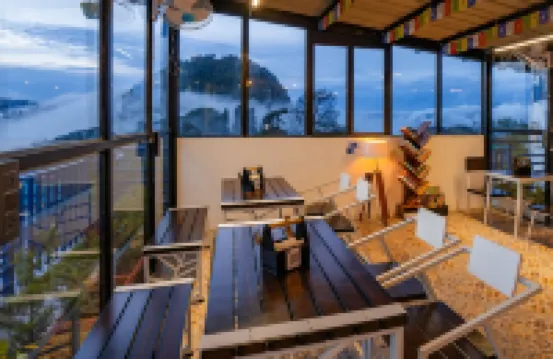 沙洛姆背包客旅館 - 慕蘇里