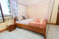 Heart Land Hotel Hoteles cerca de Centre Marembo