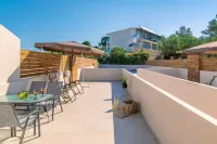 Bella Vacanza Studios - 450m from the Beach, by ZanteWize - Huoneistot