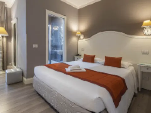 ドムス カストレンゼ ローマのホテル