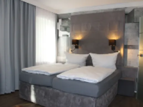 Hotel Wippertal - Voll Klimatisiert ベルンブルクのホテル