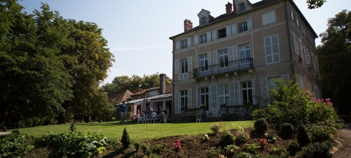 Le Chateau de La Vierge Hotels in Essonne
