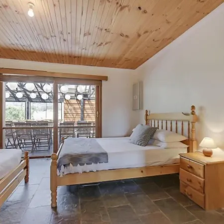 Steeles Island Retreat