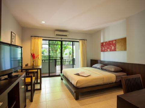 แสงสิริน เฮาส์