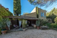 Mas de Foncaudette Hotels in Puyvert