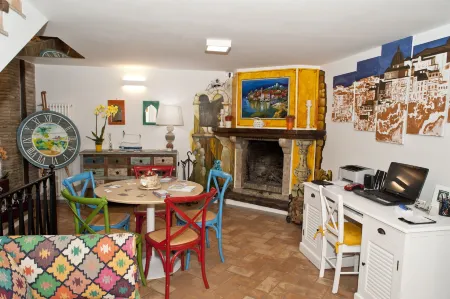 Atlantis Inn Castelgandolfo Отели рядом с достопримечательностью «Ponte di Ariccia»