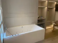 你&CO.J.植物園精品住宿 杜麗亞地鐵站（Túria Metro Station）附近的飯店