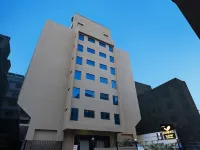 馬格納斯廣場-商務飯店 浦那國際機場​附近的飯店