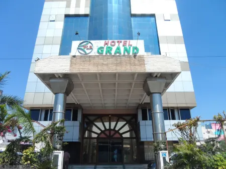 Hotel Plr Grand Отели в г. Тирупати