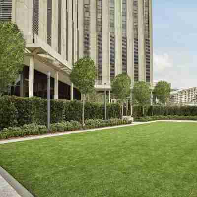 Four Seasons New Orleans Hotel Exterior