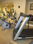 Mayflower Park Hotel - gimnasio