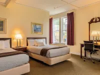 The Bethel Resort & Suites Hotels in Bethel