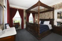 Inn at Taughannock Falls Hoteles en Lansing