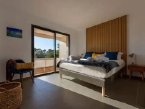 Calarossa Bay Resort Hoteles en Lecci