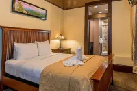 1905 Basin Park Hotel Hotels in Cedar Township