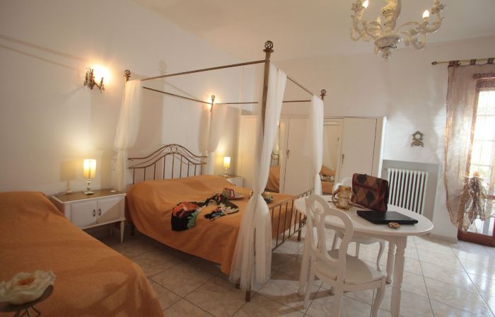 ZO. NE. Baroque B&B