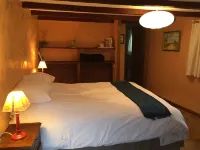 Le Clos Limeray Hotels in Cangey