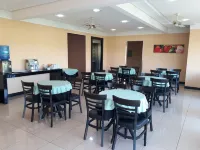 Cristal Palace Inn - breakfast