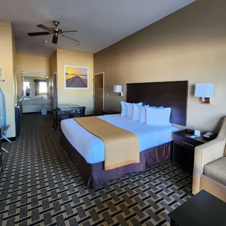 Days Inn by Wyndham Baytown East