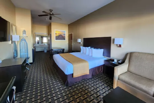 Days Inn by Wyndham Baytown East