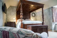 The Bear of Rodborough Hotel - 3-Star