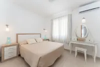 Billy's Puerto de Mogán Apartments by Livvo - 3-Star