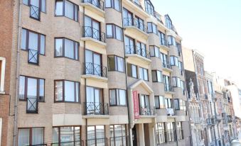 Beachside Stay with Views