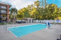 Hawthorn Extended Stay by Wyndham Columbia / Ft. Jackson Hotels in Dentsville