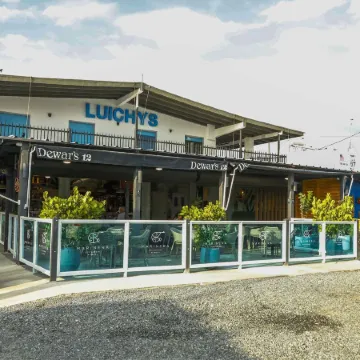 Luichy's Seaside Hotel