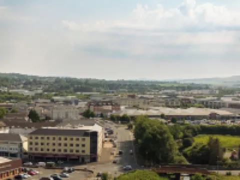 萊特肯尼登站樓酒店