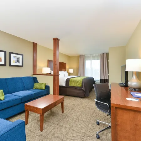 Comfort Inn & Suites Avera Southwest