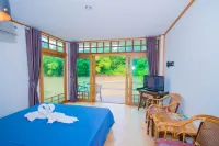 Sinatara Resort Hotels near Ruan Thai Sakorn