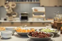 Limelight Hotel Ketchum - breakfast